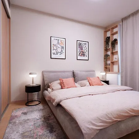 Apartament Skypark Serenity - Nordic Chic & Castle Views *