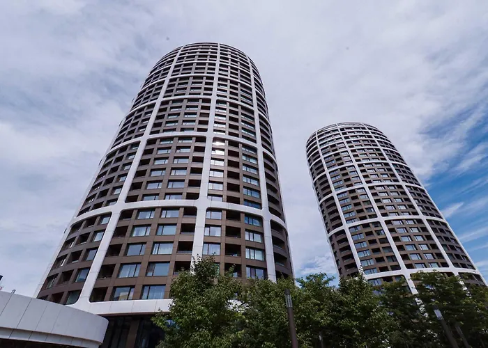 Appartement Skypark Serenity - Nordic Chic & Castle Views *