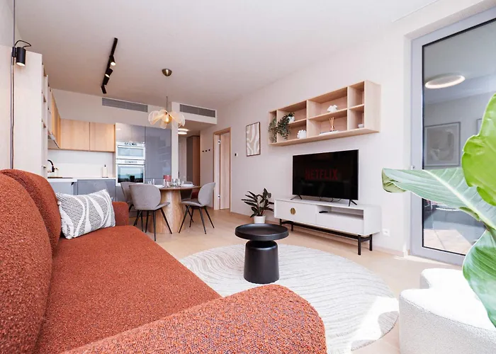 Skypark Serenity - Nordic Chic & Castle Views Appartement Bratislava