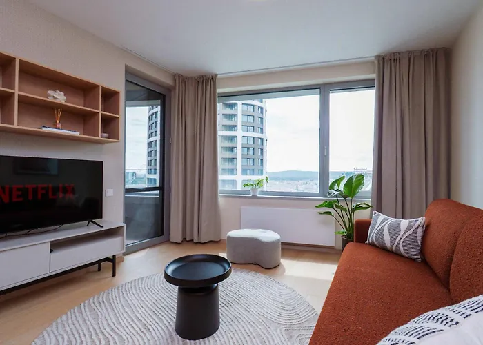 Skypark Serenity - Nordic Chic & Castle Views Apartment Pressburg