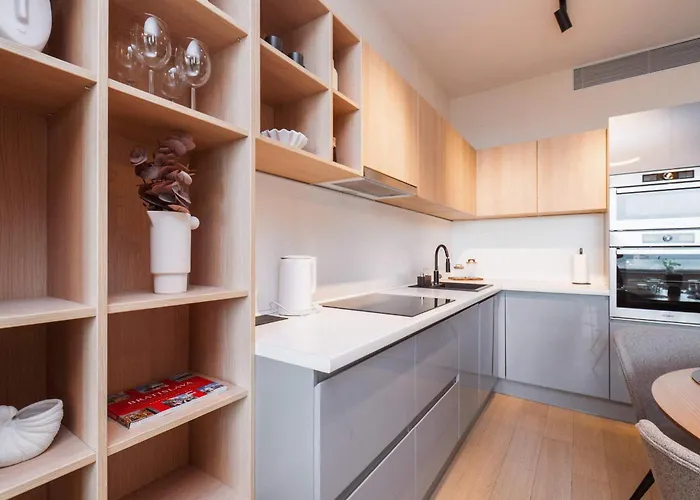 Skypark Serenity - Nordic Chic & Castle Views Appartement Bratislava